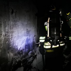 Incendio nella notte in un appartamento in via Benedetto Croce a Bitonto