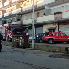 Vigili del fuoco in azione