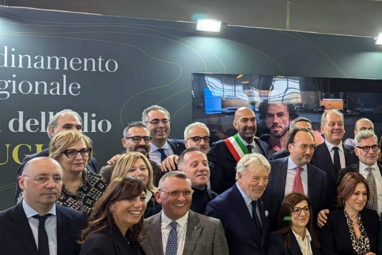 Ricci con Leccese ed altri amministratori ad Evolio Expo. <span>Foto Staff sindaco </span>