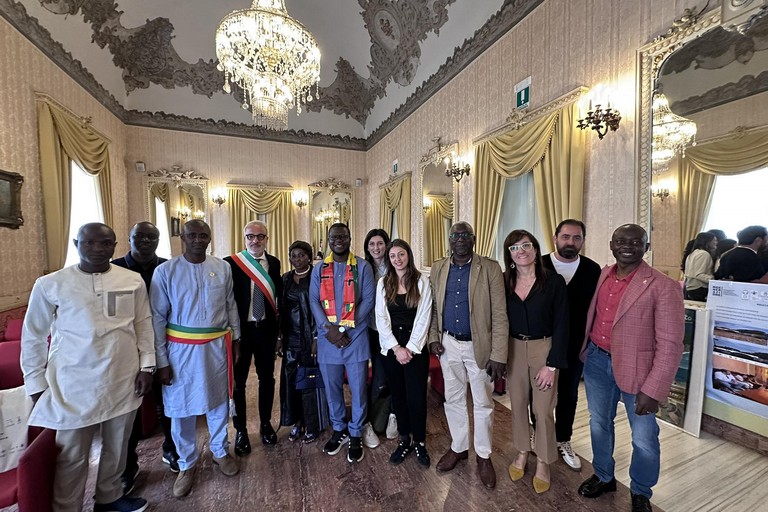 Delegazione senegalese a Palazzo Gentile