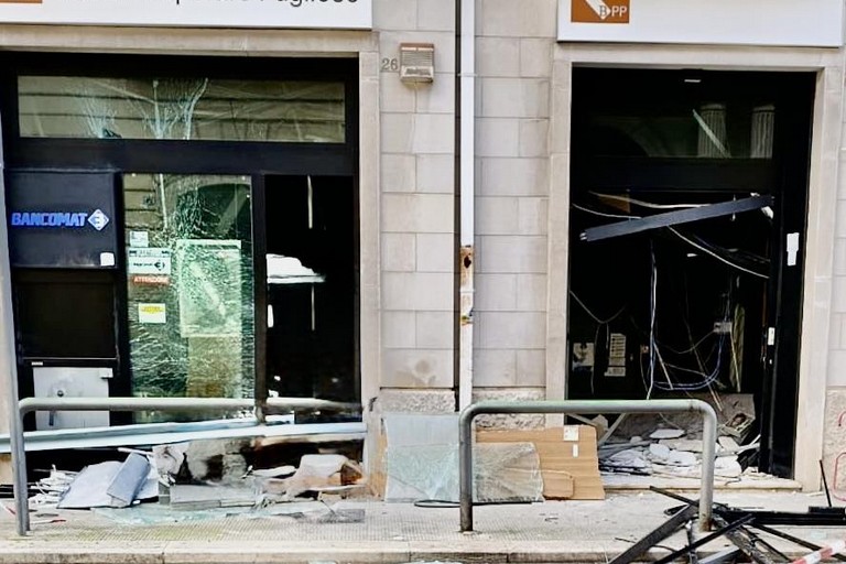 Assalto bancomat