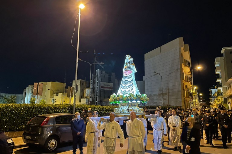 La Madonna di Loreto ij processione