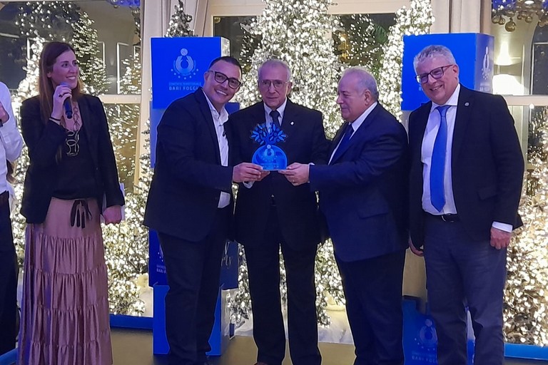 Vito Sasanelli premiato al Volley Vibes Party 2025