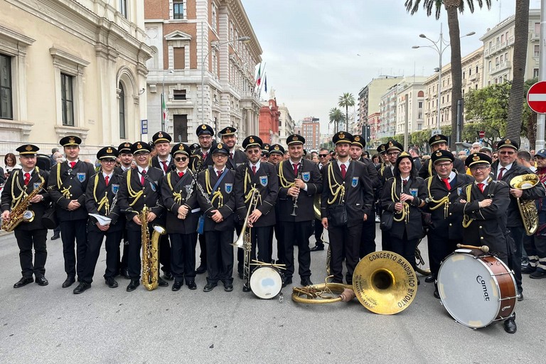 La banda bitontina “Bastiani-Lella” ancora protagonista a Bari per la festa di San Nicola