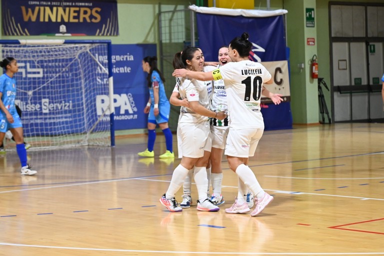 Bitonto C5 femminile. <span>Foto Bitonto C5 femminile</span>