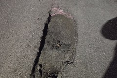 In via Montebello quella buca così pericolosa