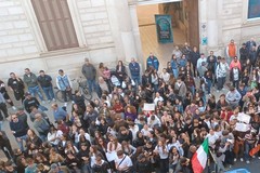 Manifestazioni di piazza, il VIDEO del sindaco di Bitonto rivolto a ragazze e ragazzi