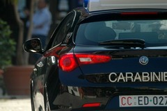 In fuga con l'auto per il centro di Bitonto. Tre arresti dei Carabinieri