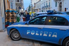 Tenta di rapinare due supermercati a Bitonto, arrestato un 24enne
