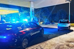 Scatta l'allarme e arrivano le pattuglie della Metronotte. Colpo fallito