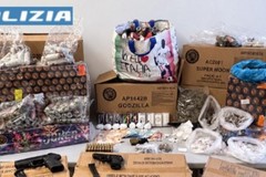 Armi, droga e un'auto rubata nel garage: arrestata una coppia di Bitonto