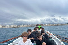 I ragazzi del "Volta-De Gemmis" di Bitonto a scuola di voga a Giovinazzo