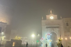 Nebbia su Bitonto: rallentamenti alla circolazione ma atmosfera suggestiva in città