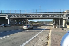 Riaperte le 4 corsie sotto il ponte danneggiato di Modugno