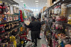 Materiale per Carnevale, controlli dei finanzieri a Bitonto