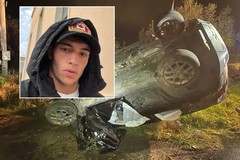 L'auto si schianta contro un albero sulla Palombaio-Terlizzi: morto un 17enne