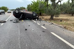 Banda di ladri fuori strada a Bitonto: nell'auto chiodi a tre punte e jammer