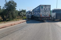 Incidente fra camion sulla S.P. Bitonto-Aeroporto Palese