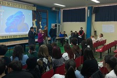 Liceo "G. Galilei" di Bitonto, il saluto degli studenti ad Angela Pastoressa