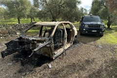 Cannibalizzate e bruciate, due auto ritrovate a Bitonto e Ruvo di Puglia