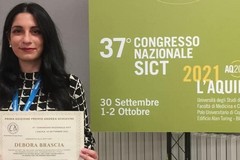 Debora Brascia riceve il Premio Andrea Schiavino dedicato alla Chirurgia Toracica
