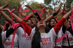 Mercoledì a Bitonto le Donne in piedi di One Billion Rising