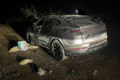 Spari dopo il furto di un suv: la Polizia ritrova una Lamborghini rubata