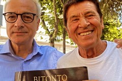 Gianni Morandi visita Bitonto. È in Puglia per il Jova Beach Party