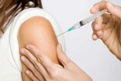 Sanità: prosegue la somministrazione dei vaccini anti Covid da parte dei farmacisti