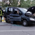 Scontro sulla Bitonto-Giovinazzo: tre feriti, uno estratto dai Vigili del Fuoco