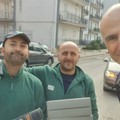 Operatori SANB  "salvano " un'enciclopedia in dieci volumi dal macero