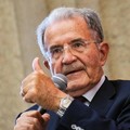 Stasera Romano Prodi presenterà il suo libro “Strana vita, la mia”
