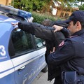Sorpreso a vendere droga in via Crocifisso a Bitonto: arrestato 20enne