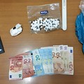 Market della cocaina a casa, mentre è ai domiciliari: arrestato un 46enne