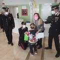 Carabinieri e AVIS Bitonto donano uova di Pasqua ai bambini del Policlinico di Bari