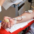 Il coronavirus fa precipitare le donazioni di sangue