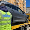 Ladri d'auto intercettati, scatta l'inseguimento: furto sventato