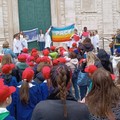 Giornata infanzia e adolescenza: flash mob delle scuole di Bitonto