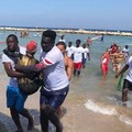 I migranti della Help aiutano i paratleti alla ‘CUS Bari ZeroBarriere’