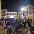 Magico Natale a Bitonto, tanti i bimbi in piazza Cavour per il primo film