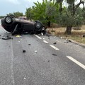 Banda di ladri fuori strada a Bitonto: nell'auto chiodi a tre punte e jammer