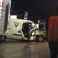 Tir contro furgone tra Bitonto e San Paolo: ferite due persone