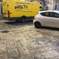 Chianche del centro storico di Bitonto imbrattate di olio combusto