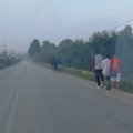 Migranti in “processione” tra Bitonto e S.Spirito. Pedoni e automobilisti in pericolo