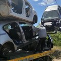 Cimitero delle auto rubate a Bitonto: recuperate 4 carcasse