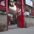 Aule prefabbricate per fronteggiare criticità in due scuole di Bitonto