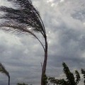 Forte vento, allerta meteo arancione sulla Puglia