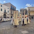 Fede e tradizione a Bitonto con la Via Crucis dell’Ordine del Santo Sepolcro