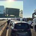Incidente con camion ribaltato: caos sull'autostrada A14 tra Molfetta e Bitonto