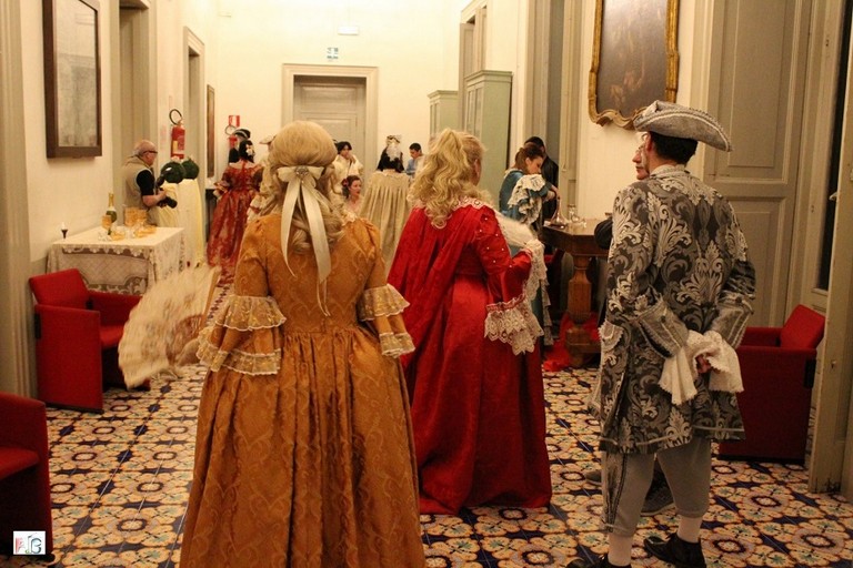 Figuranti del corteo storico a Palazzo Gentile